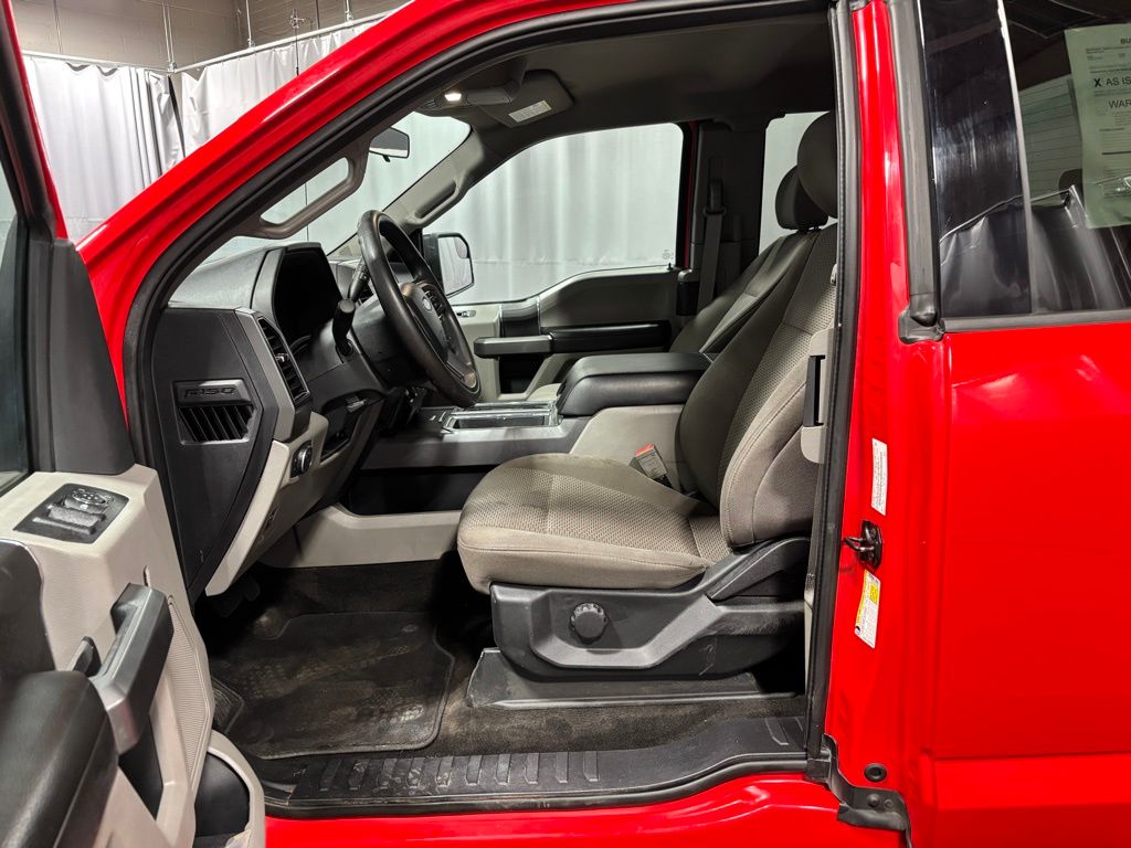 Vehicle image 32 of 32