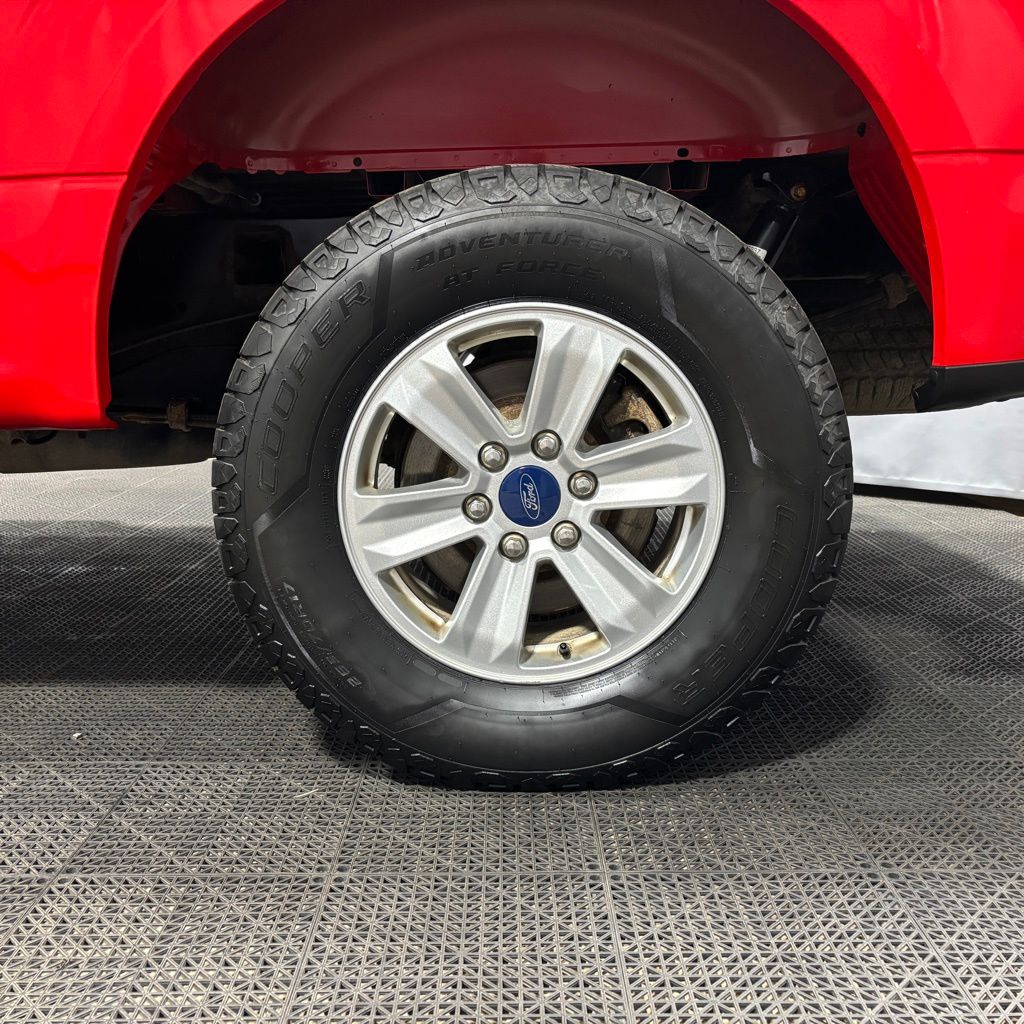 Vehicle image 12 of 32