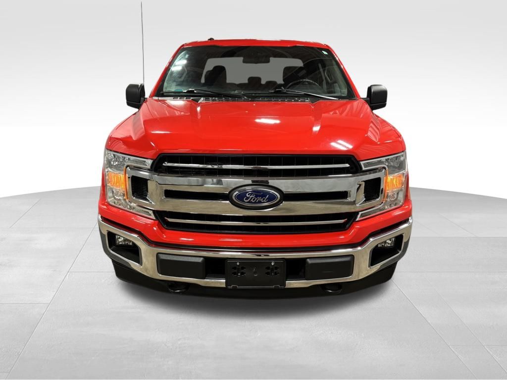 Vehicle image 2 of 32