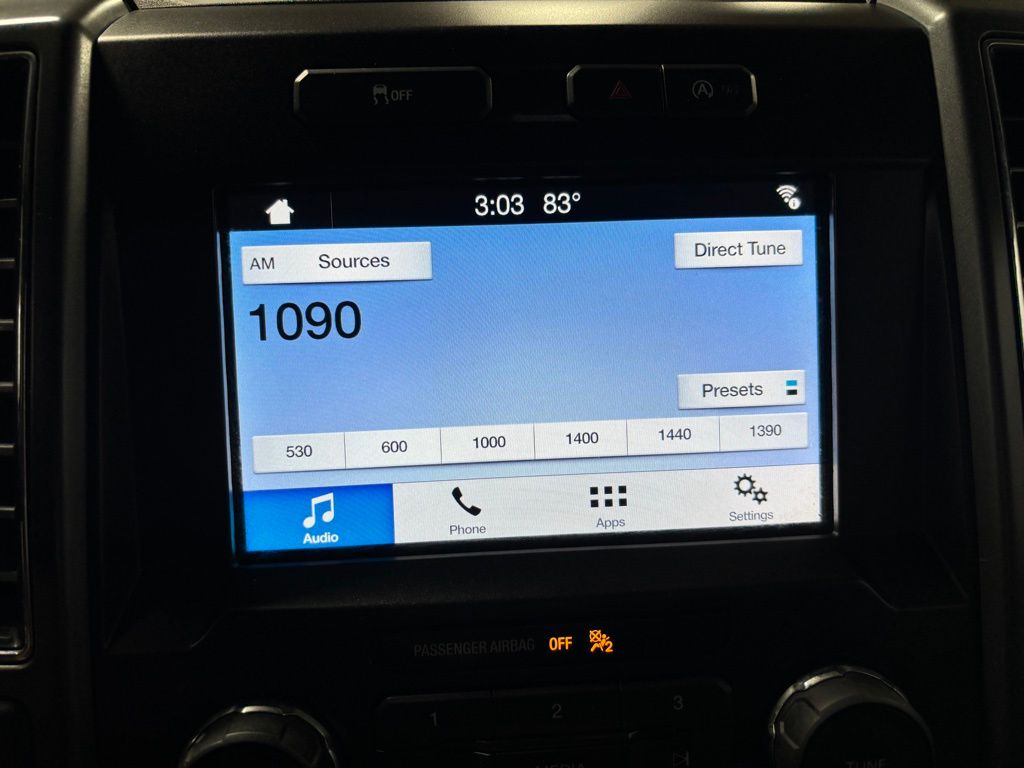 Vehicle image 20 of 32