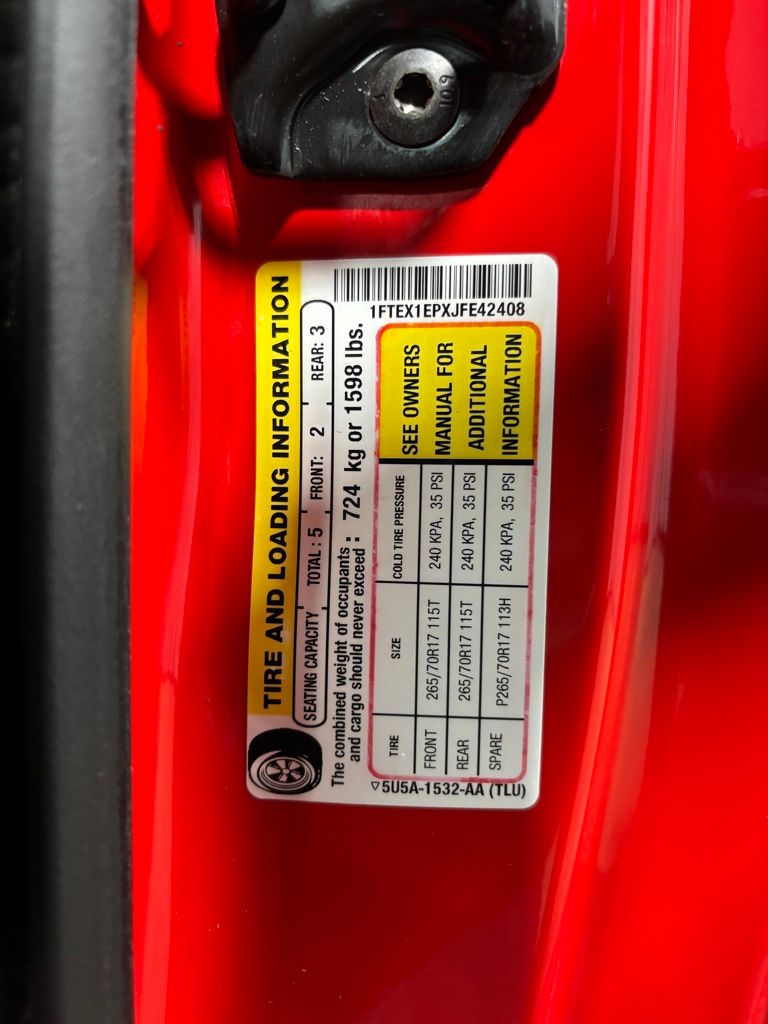 Vehicle image 25 of 32
