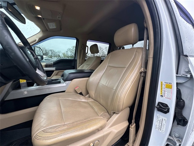 Vehicle image 9 of 25
