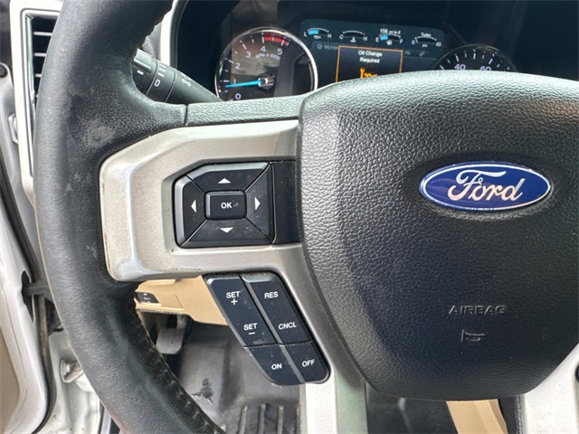 Vehicle image 14 of 25