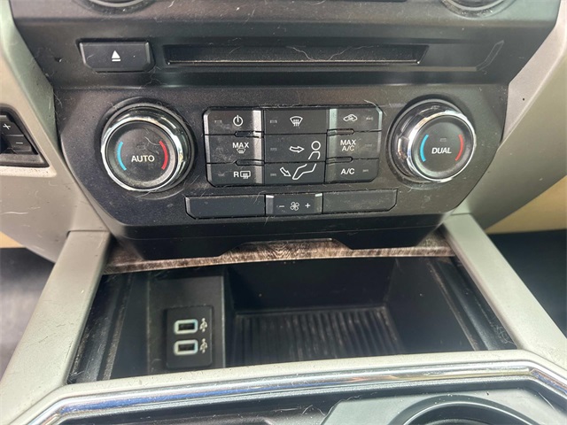 Vehicle image 20 of 25