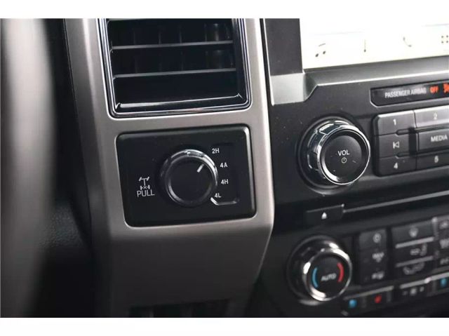 Vehicle image 24 of 27