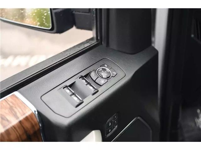 Vehicle image 20 of 27
