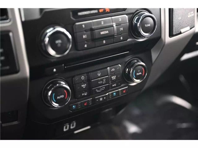 Vehicle image 25 of 27