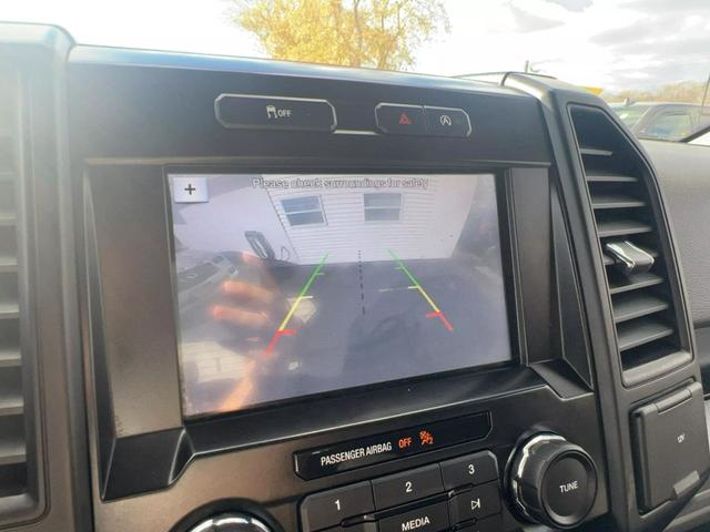 Vehicle image 20 of 24