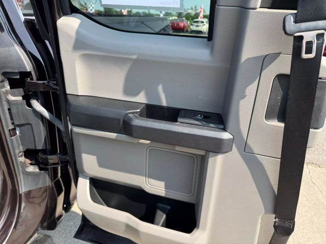 Vehicle image 24 of 29