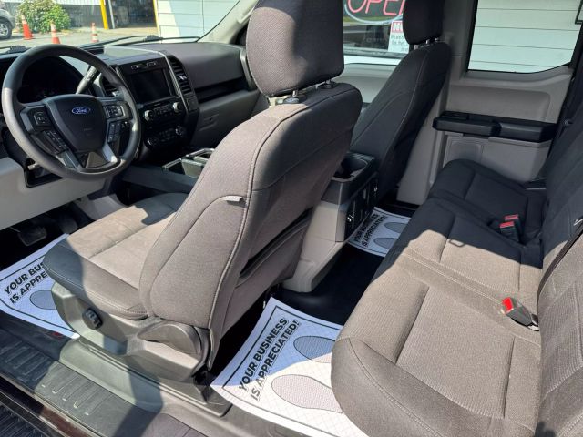 Vehicle image 25 of 29