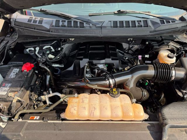 Vehicle image 28 of 29