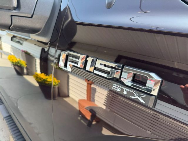 Vehicle image 9 of 29