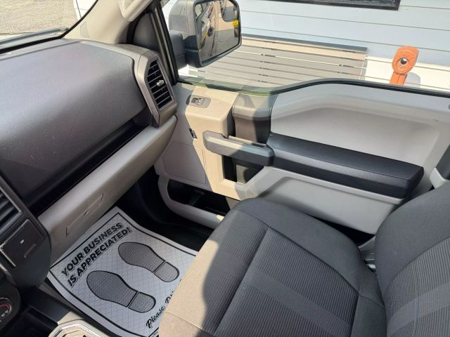 Vehicle image 18 of 29