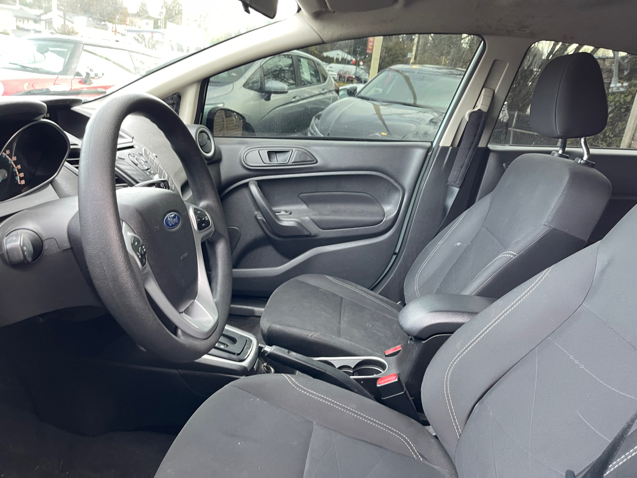 Vehicle image 10 of 21