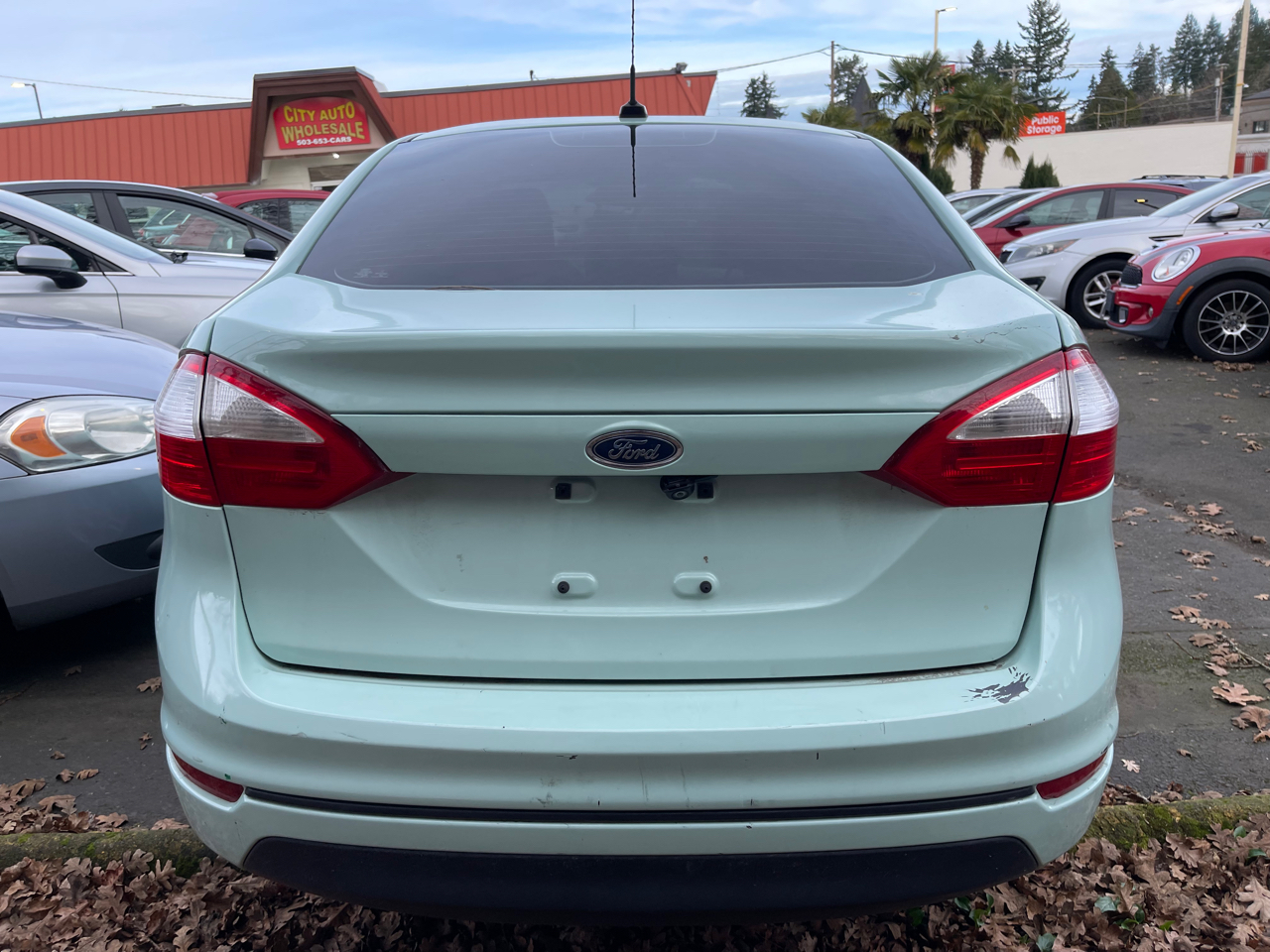 Vehicle image 5 of 21