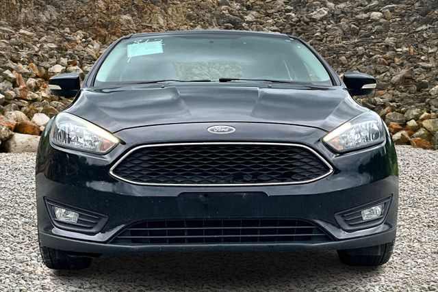 Vehicle image 2 of 33