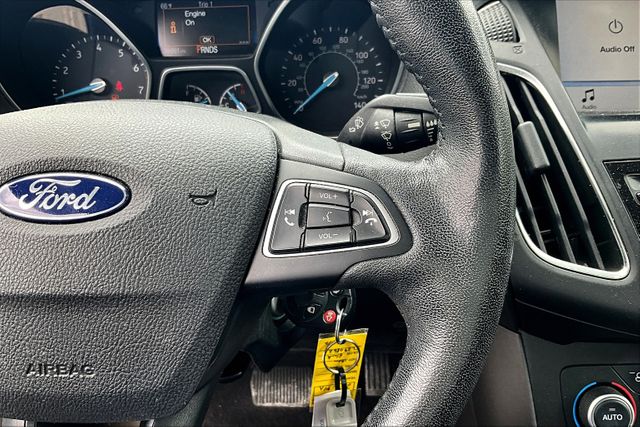 Vehicle image 32 of 33