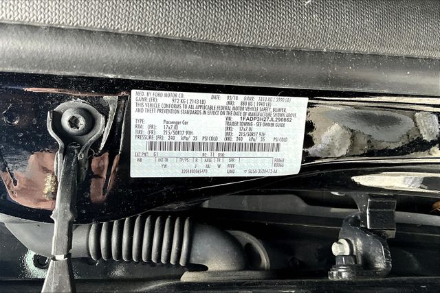 Vehicle image 24 of 33