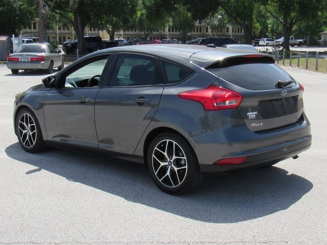 Vehicle image 12 of 40