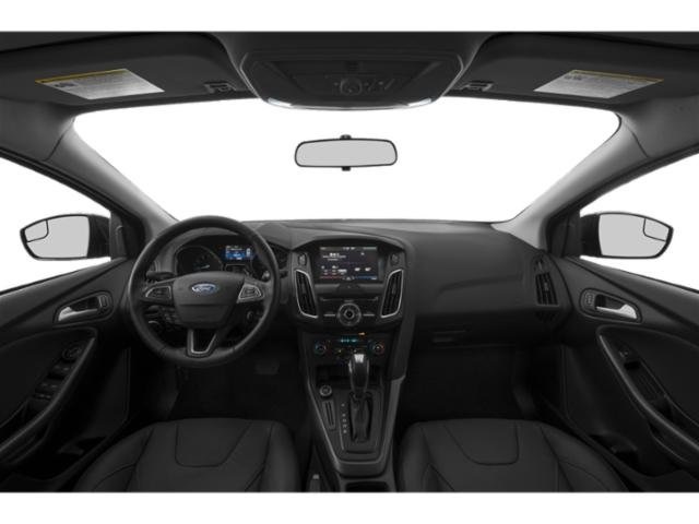 Vehicle image 32 of 40