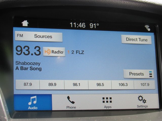 Vehicle image 22 of 40