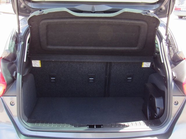 Vehicle image 14 of 40