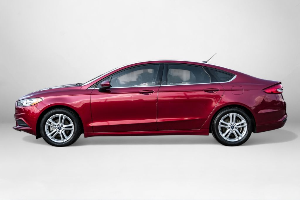 2018 Ford Fusion SE Image 9 of 57