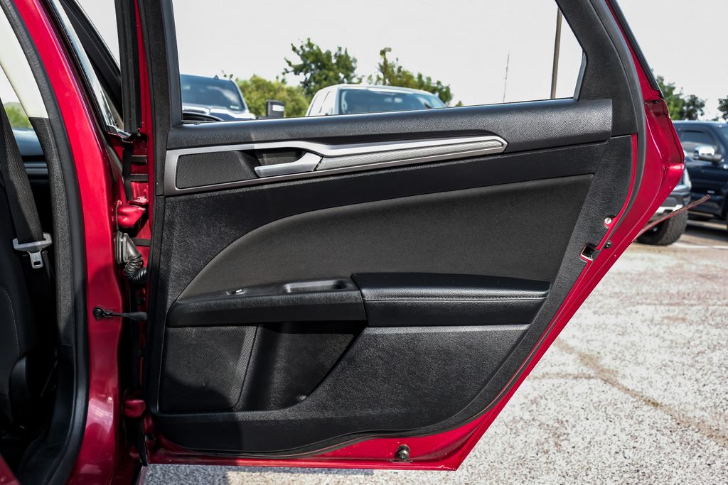 2018 Ford Fusion SE Image 50 of 57