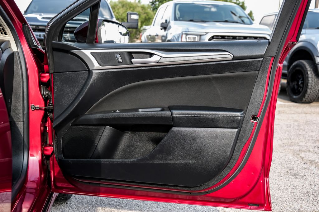 2018 Ford Fusion SE Image 51 of 57