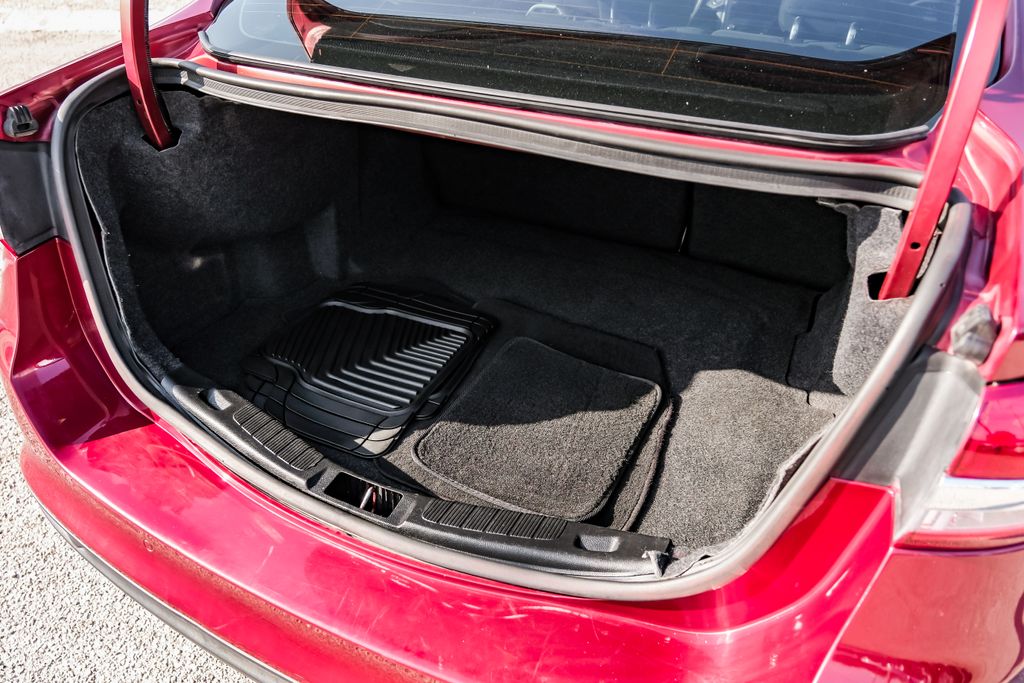 2018 Ford Fusion SE Image 18 of 57