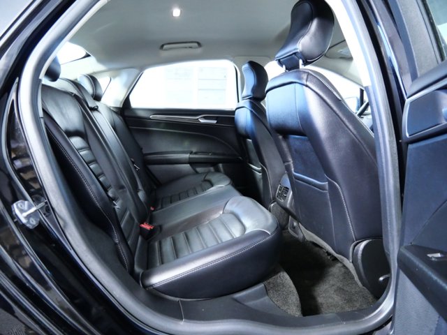 2018 Ford Fusion SE Image 13 of 25