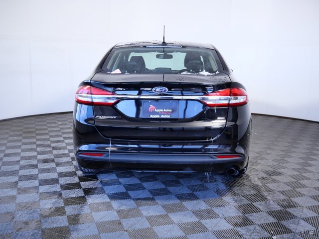 2018 Ford Fusion SE Image 6 of 25
