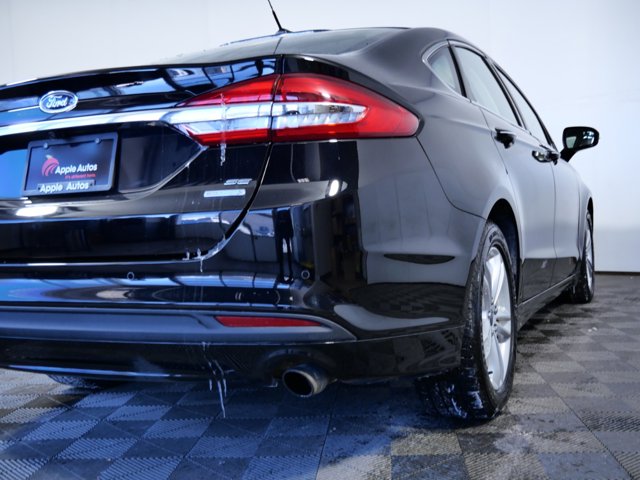 2018 Ford Fusion SE Image 5 of 25