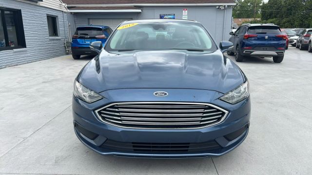 Vehicle image 2 of 22