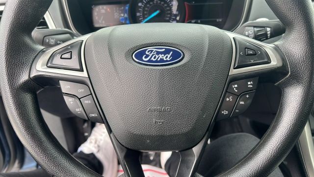 Vehicle image 20 of 22