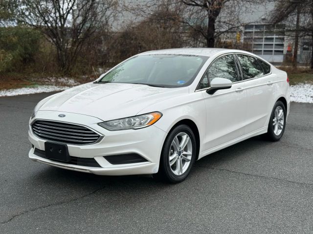 2018 Ford Fusion SE Image 1 of 40