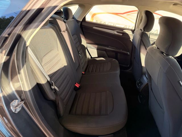 2018 Ford Fusion SE Image 30 of 48