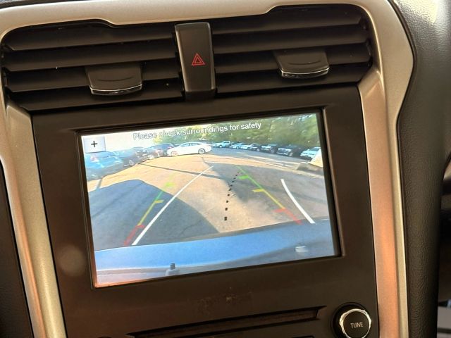 2018 Ford Fusion SE Image 42 of 48