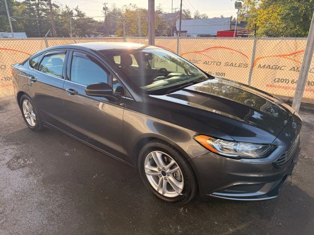 2018 Ford Fusion SE Image 5 of 48