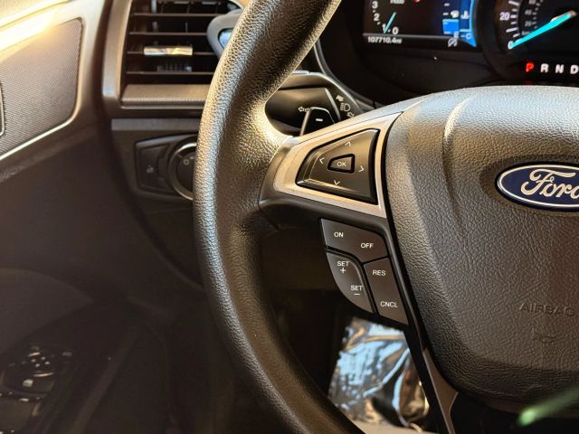 2018 Ford Fusion SE Image 39 of 48