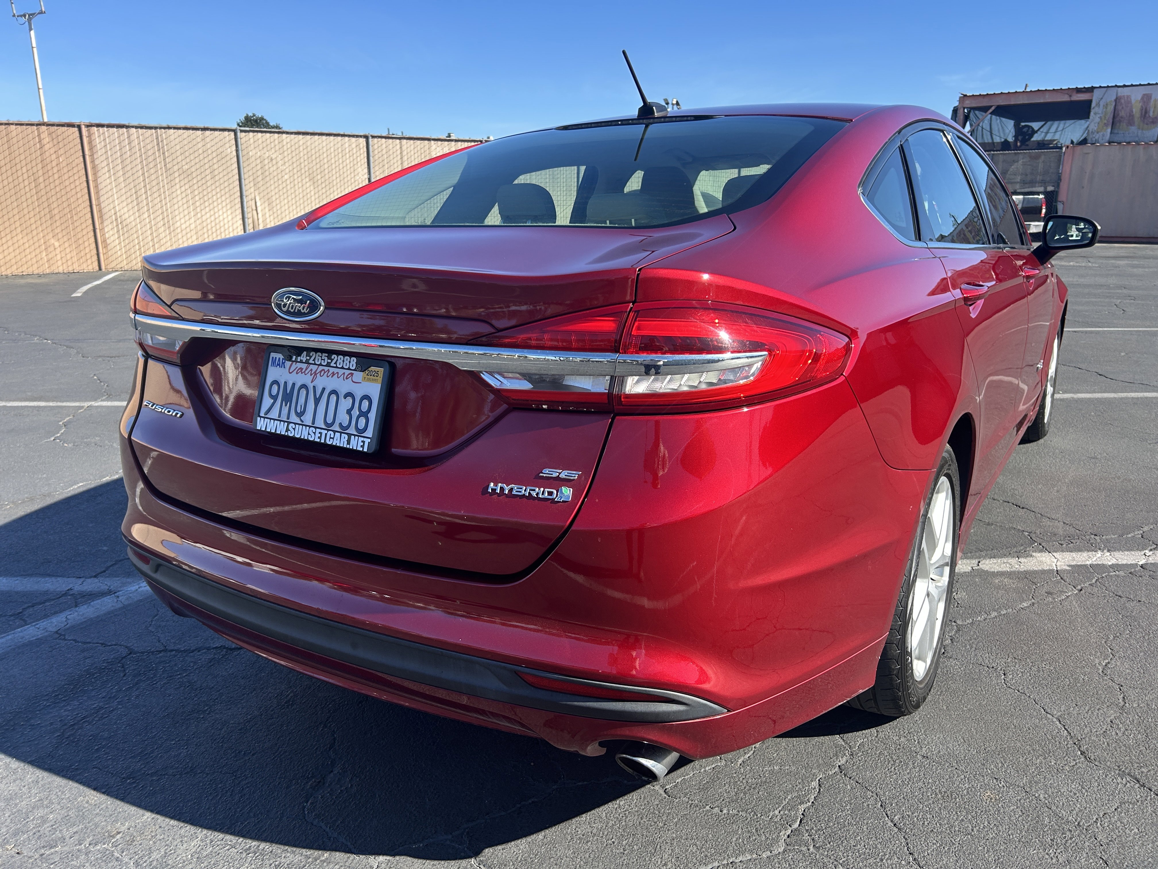 2018 Ford Fusion Hybrid SE Image 6 of 40