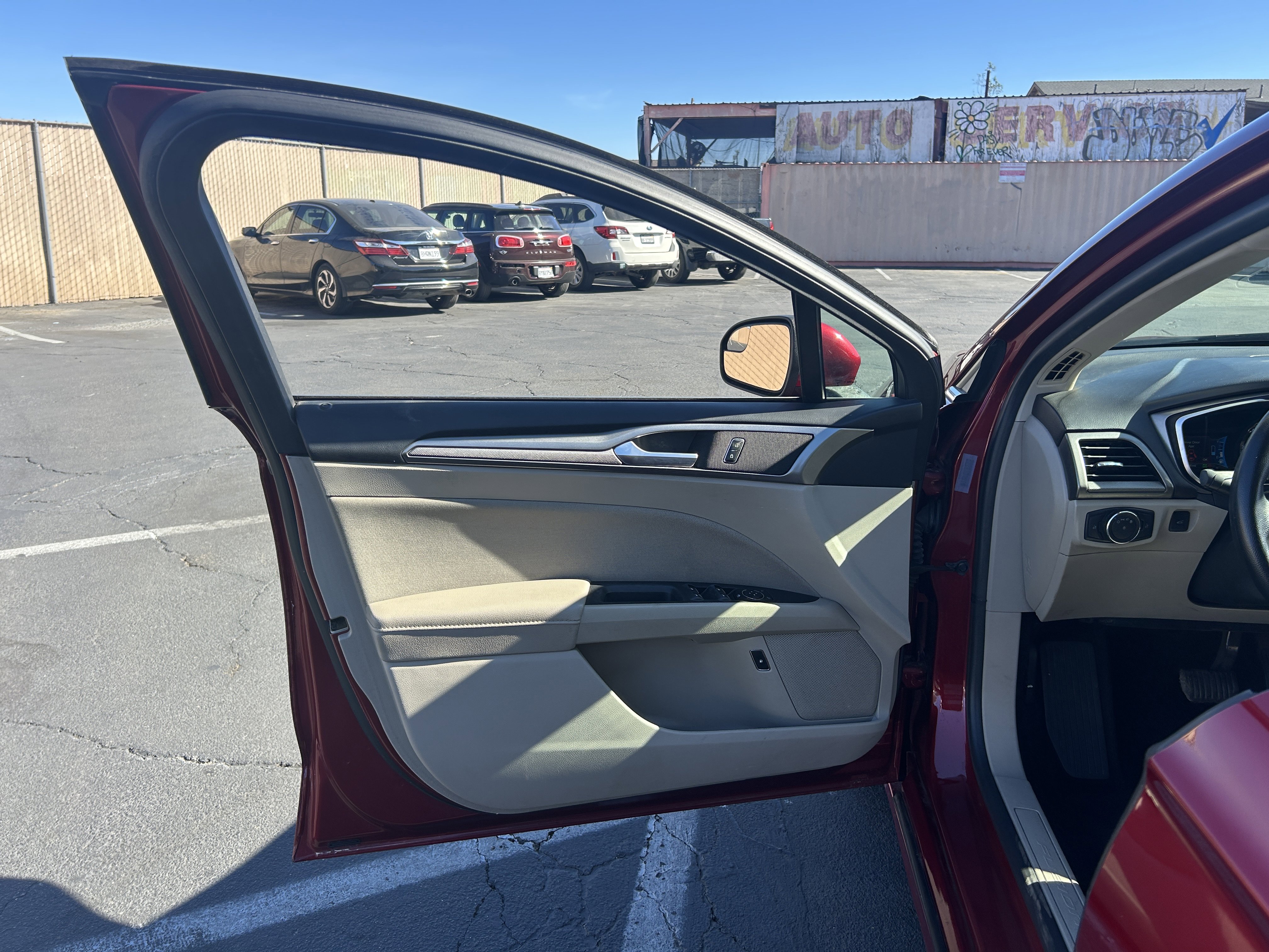 2018 Ford Fusion Hybrid SE Image 24 of 40