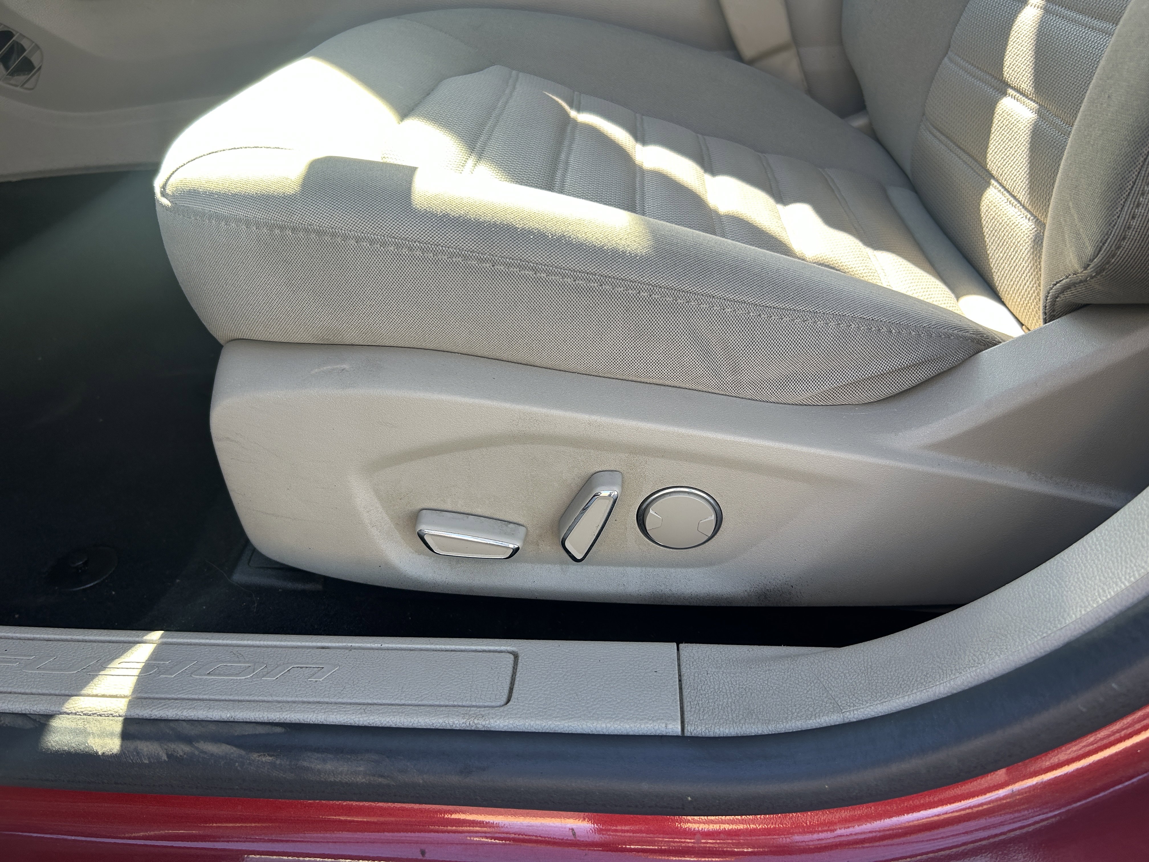 2018 Ford Fusion Hybrid SE Image 40 of 40