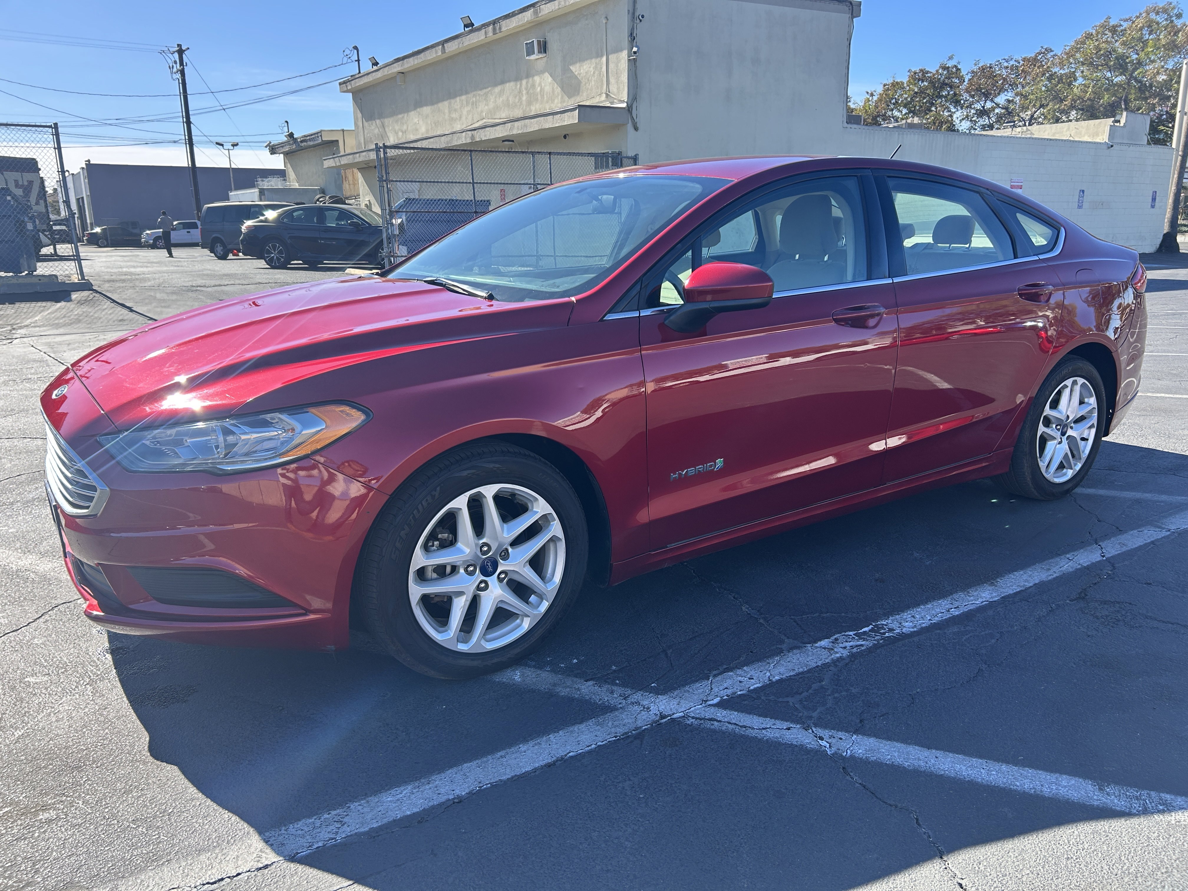 2018 Ford Fusion Hybrid SE Image 1 of 40