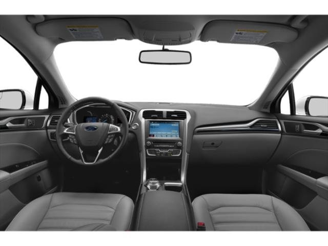 Vehicle image 33 of 42
