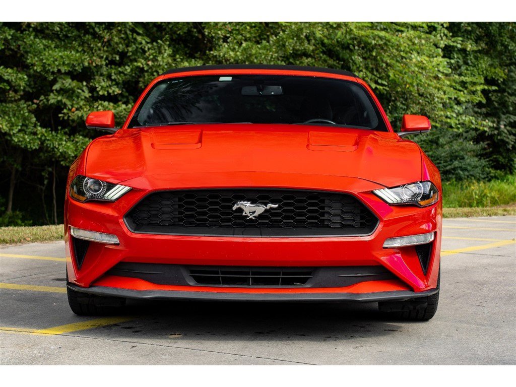 2018 Ford Mustang Image 4 of 33