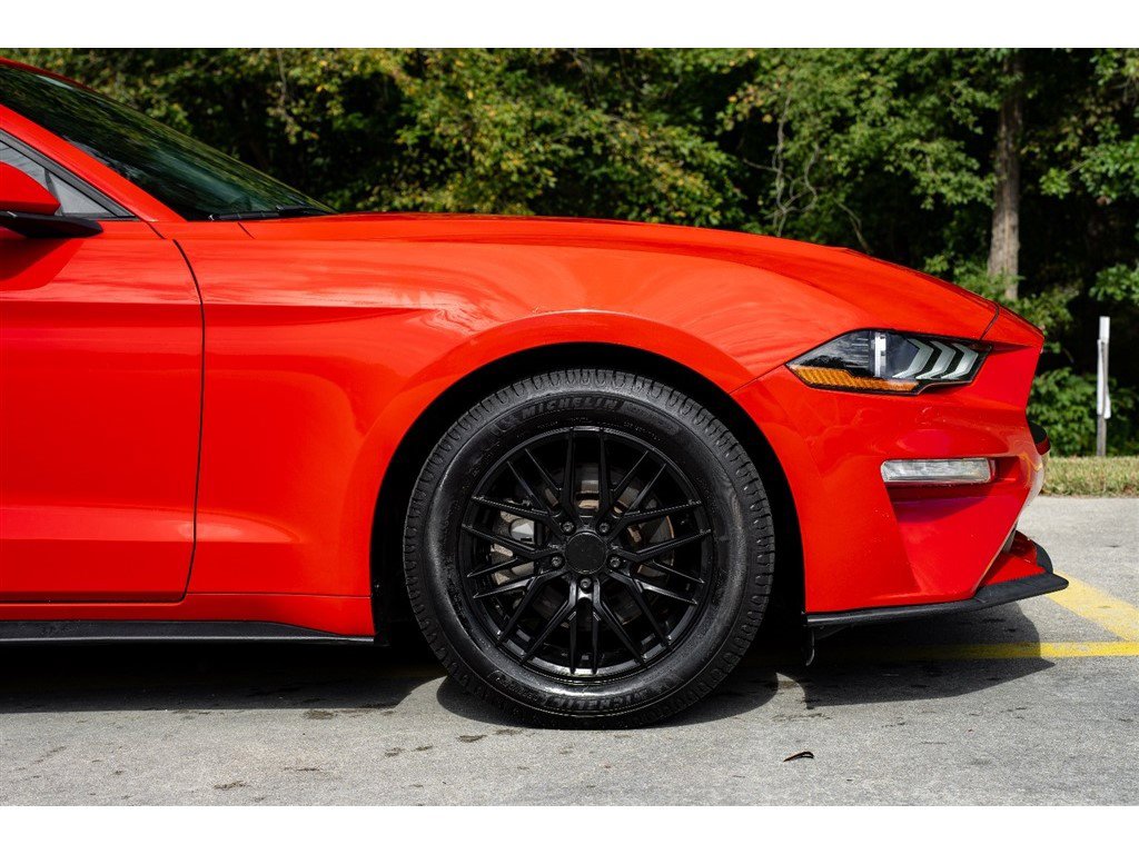 2018 Ford Mustang Image 10 of 33