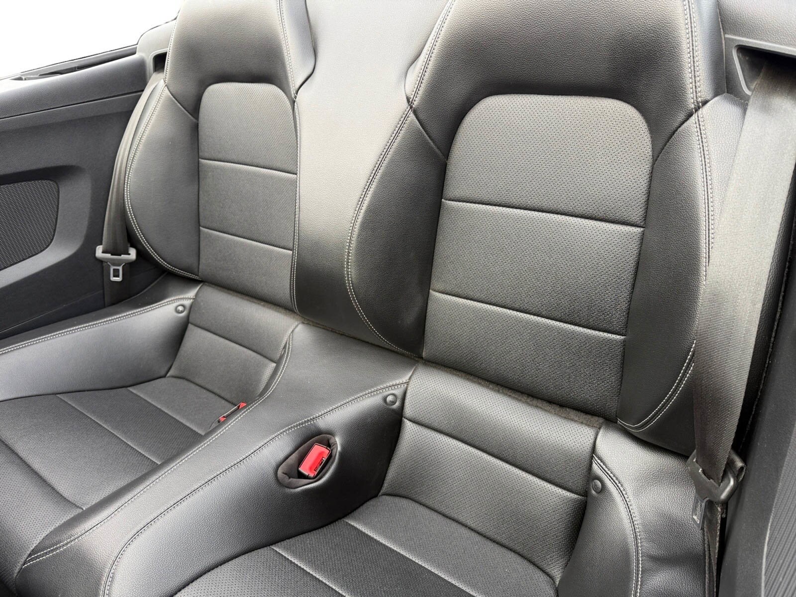 2018 Ford Mustang Image 12 of 25