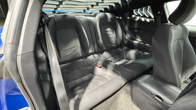 Vehicle image 11 of 21