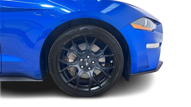 Vehicle image 8 of 21